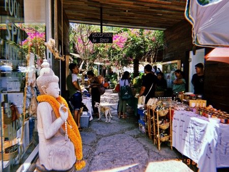 cangu bali town stationery shop